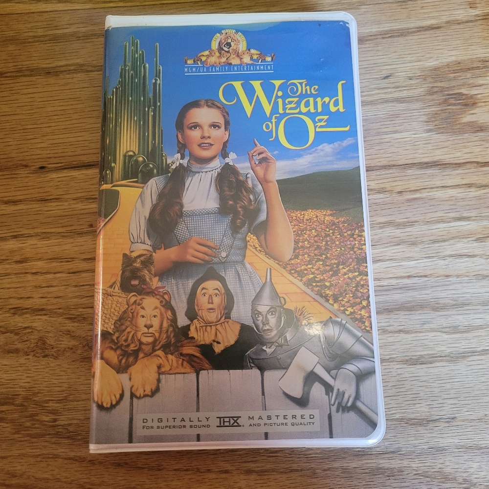 The Wizard of OZ 1996 VHS Tape MGM Family Entertainment Digitally Mastered VTG